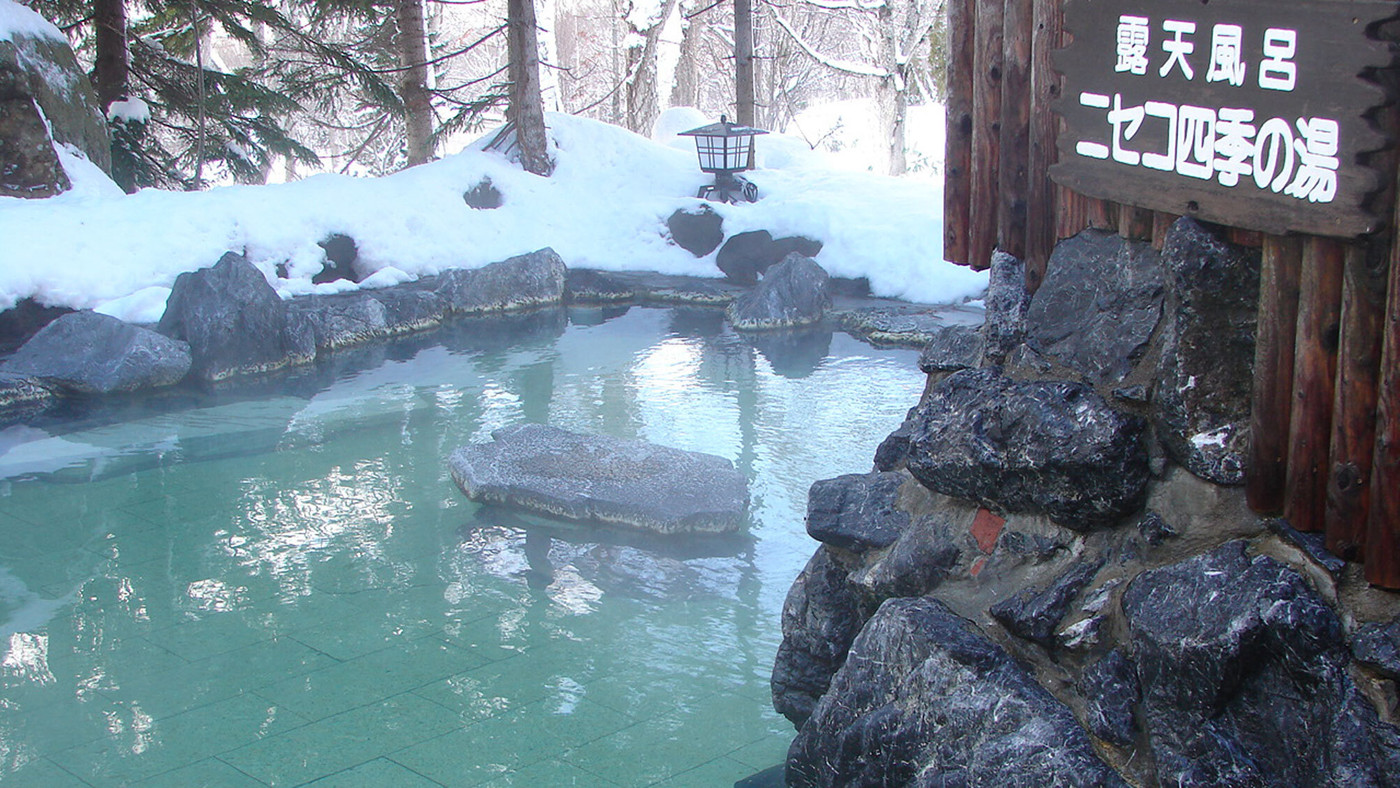 明るいおもてなしと美味しい食事で満たされる3649370