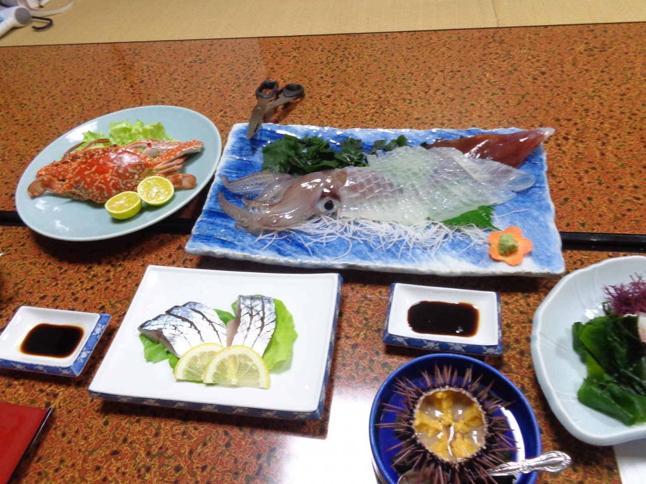 割烹旅館で味わう呼子のイカの活き造り4760224