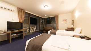 デラックスルーム 禁煙 （セミダブルベッド2台）