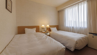 ツイン ルーム　喫煙 (18 ㎡)