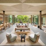 ホテルロビー / 1