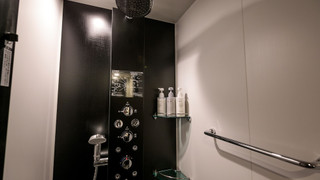 コーナーキングダブル シャワー付