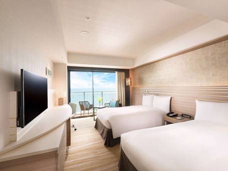 ダブルツリーbyヒルトン沖縄北谷リゾート / 2