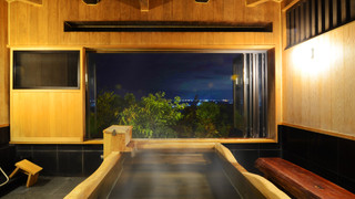 【泰徳】半露天風呂付き離れの一軒家（2階建て・和室） [スーペリア] [メゾネット] [喫煙可] [夜景がきれい] [海が見える]