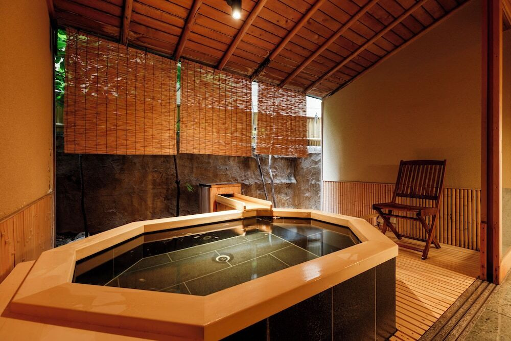 貸切露天風呂　茜