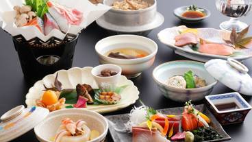 食事・飲み物 / 3