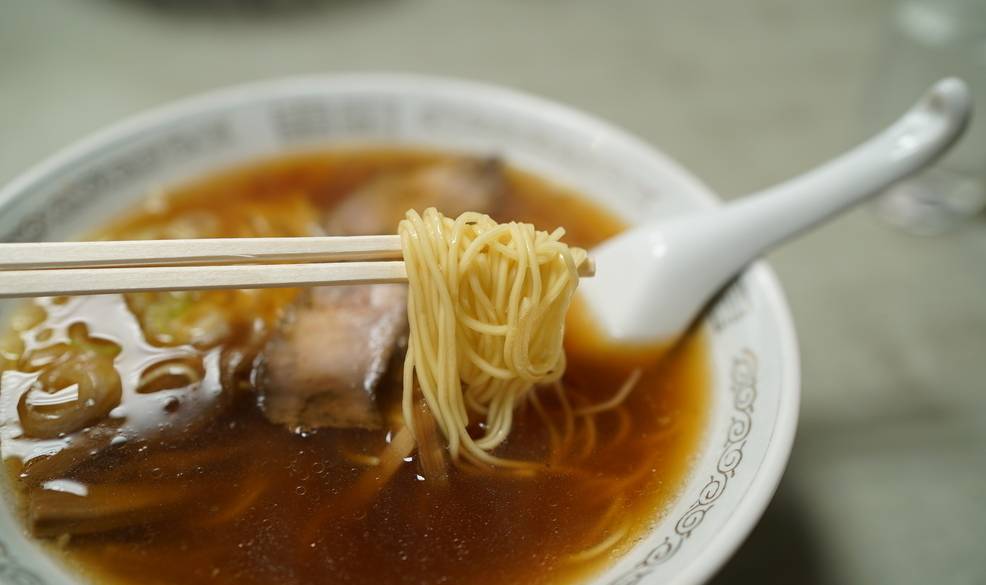 熱海の人気店
「わんたんや」で昼食 / 1