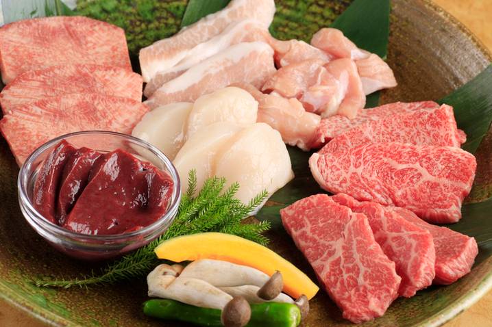 夜はホテル近くの
「寿恵比呂」で焼肉♡
 / 3