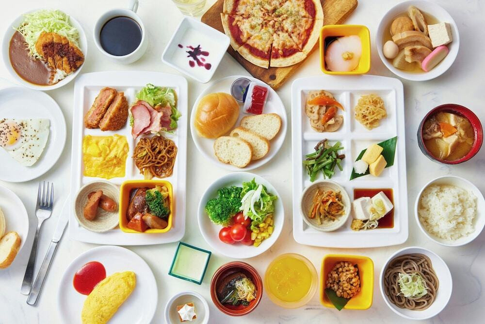 朝食