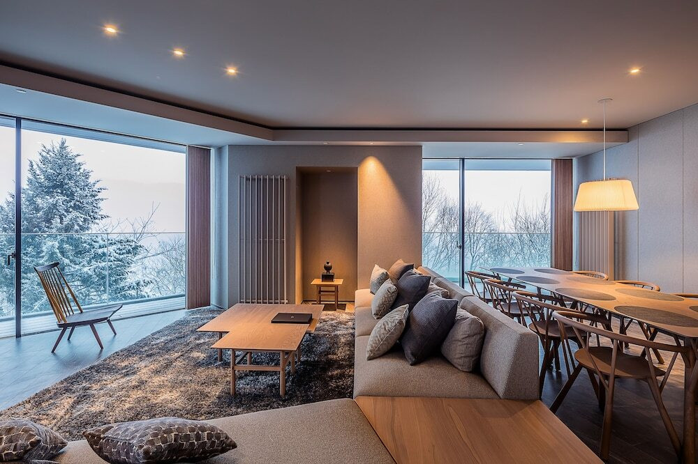 ゲレンデに直結。高級スキーリゾートでウェルネス体験3928178