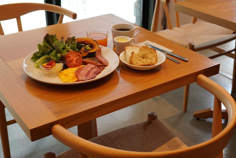 朝食