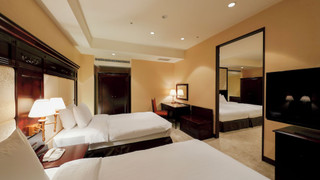 フォース[正ベッド4台] 禁煙（80平米）