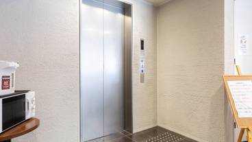 エレベーター / 2