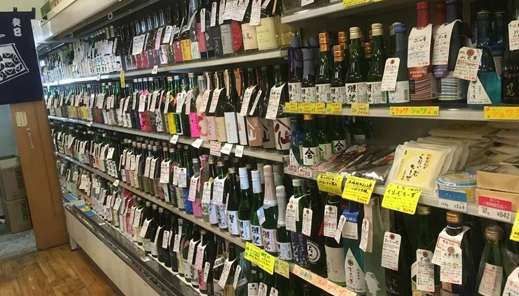 周辺のお散歩も兼ねて
夕食の買出しへ出発 / 3