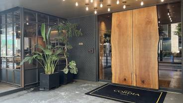 施設の入り口 / 14