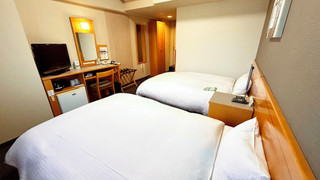 ツインルームシングルサイズベッド 2 台禁煙