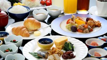 食事・飲み物 / 3