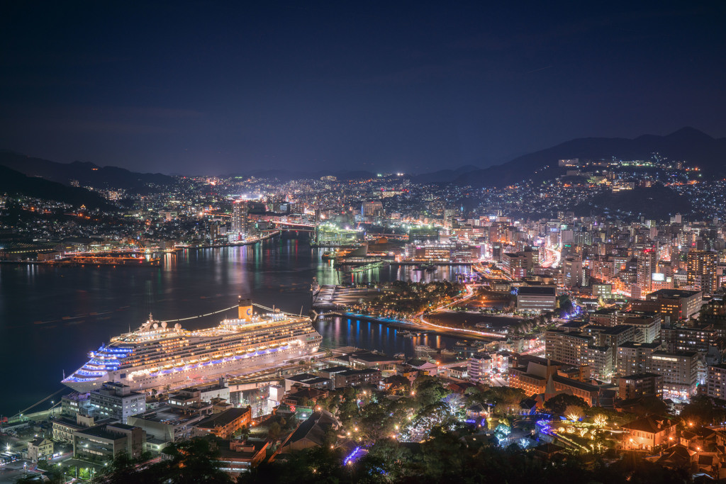 1.日本三大夜景×温泉に癒される「稲佐山温泉」3558944