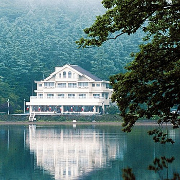 湖と森に包まれたオーベルジュでリゾートステイ3452205