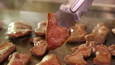 夕食オープンキッチン料理 牛タン / 2