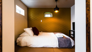 ダブルルーム (キッチン/シャワー/トイレ付) エレベーターなし 203室 禁煙