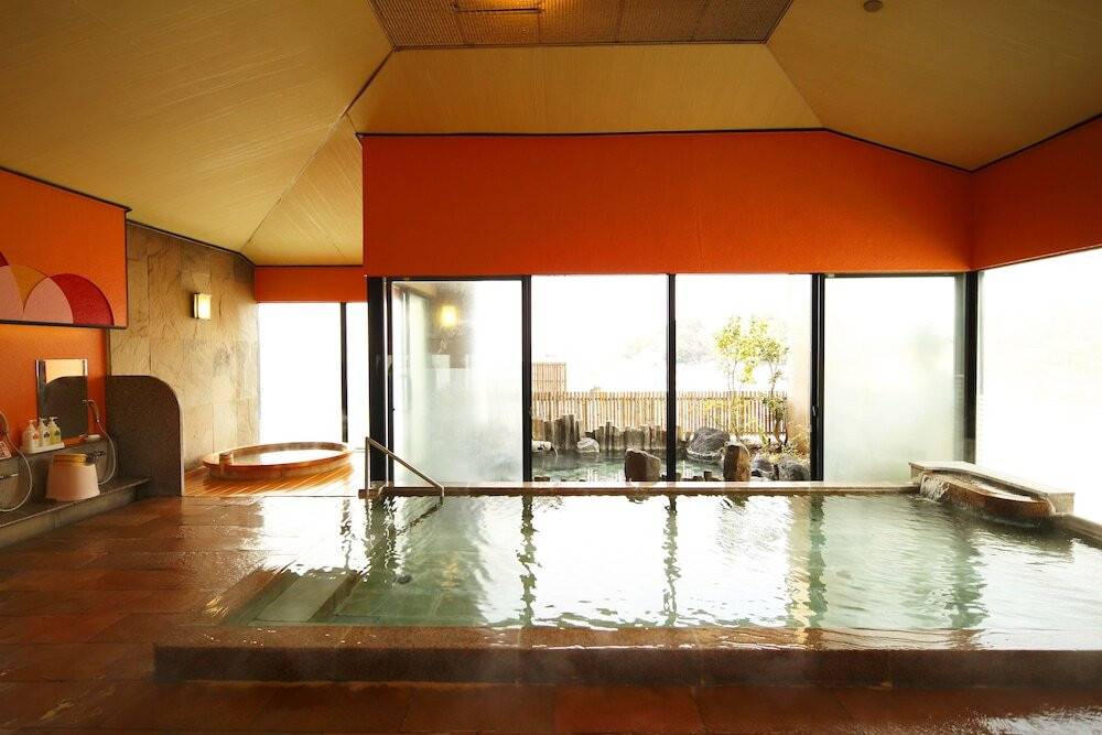 土肥ふじやホテル（トイフジヤホテル） / 2