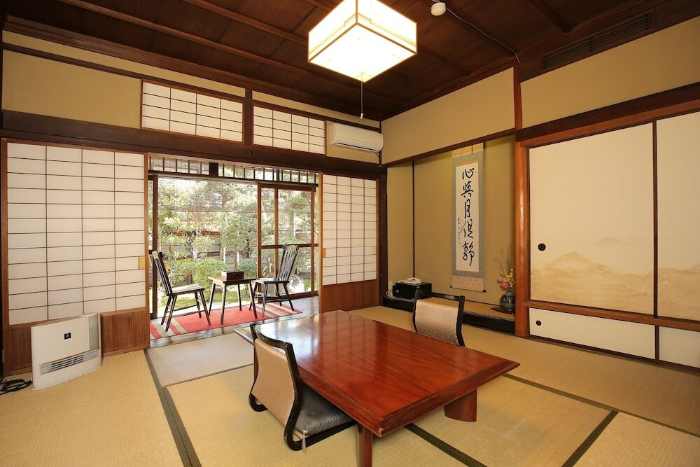 庭園が見えるお風呂に“部屋食”も！おこもりデートに最適な旅館4083423