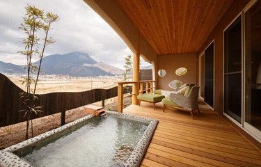 15 Yufuin Luxury Ryokan with In-Room Open-Air Baths for Couples Who Enjoy Soothing Elegance