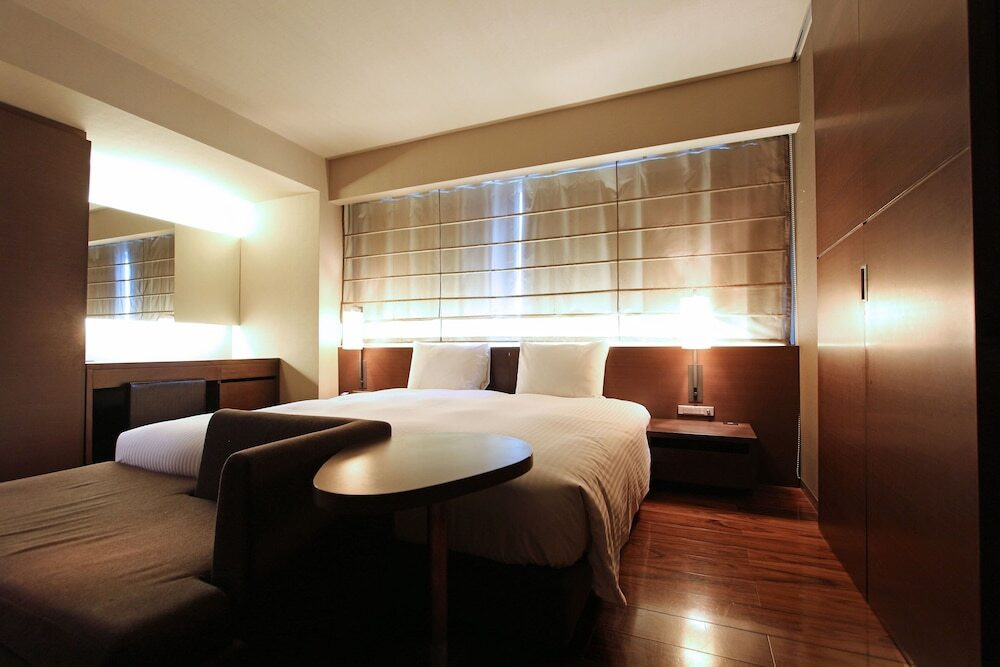 非日常を感じるビジネスホテル4376014