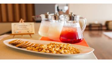 ラウンジのフリードリンク / 2