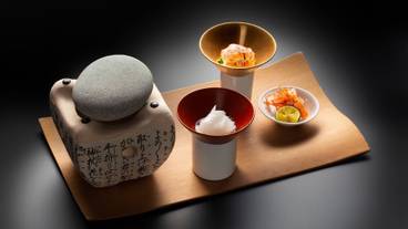 食事・飲み物 / 4