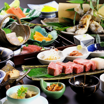 5. 日本庭園を眺めてほっこり。贅沢なひと時を「割烹旅館 桃山」3445329