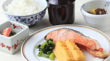 食事・飲み物 / 3