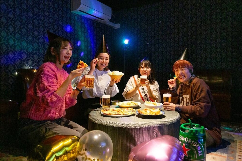 カラオケ ルーム