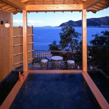 無料で入れる眺めのいい貸切露天風呂3688038