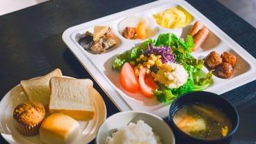 食事・飲み物 / 1