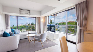 デラックスコーナースイート（2-4階）＜リゾートビュー＞