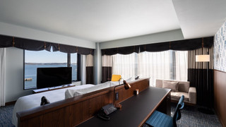 ジュニア スイート 1 ベッドルーム オーシャンビュー (Corner)