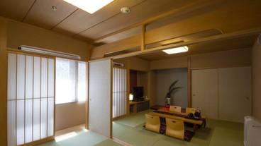 客室2 / 2
