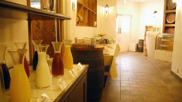 朝食スペース / 7