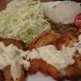 ワインとオマール海老の店 UOMO（ワイントオマールエビノミセウオモ）