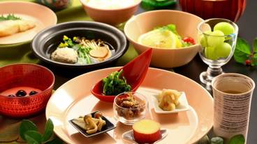 食事・飲み物 / 7