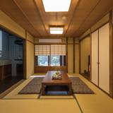 約90㎡の広々空間
町家の宿でリラックス / 1