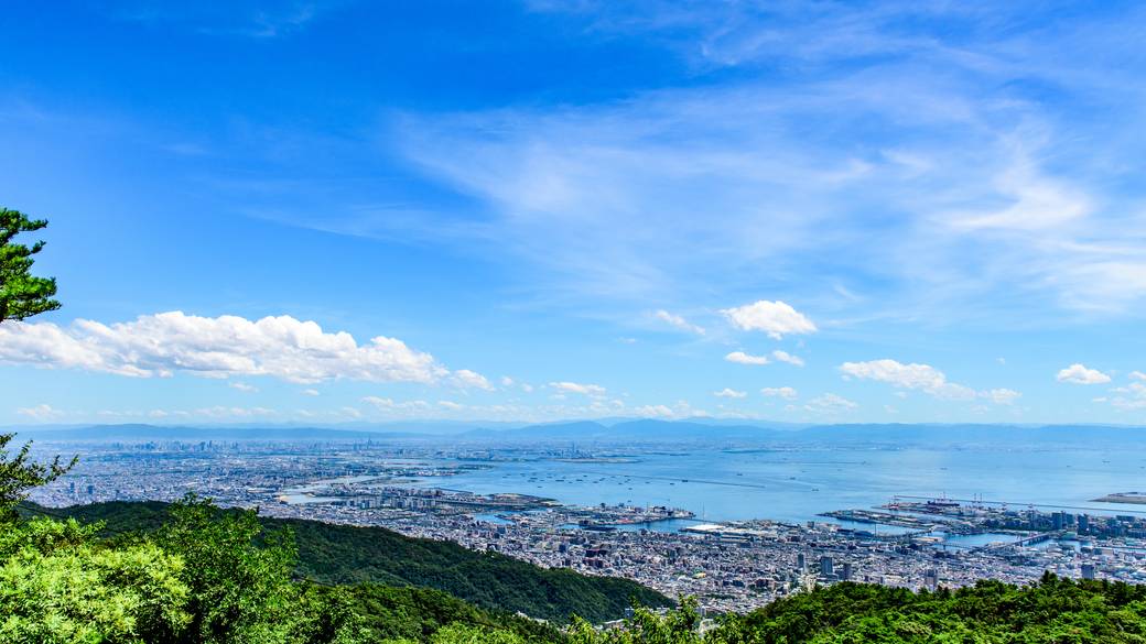 絶景の名所・六甲山で
心洗われる風景を / 1