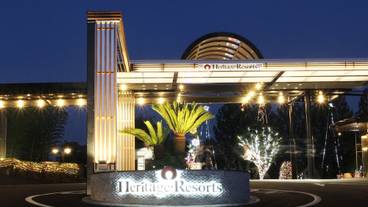 施設の入り口 / 12