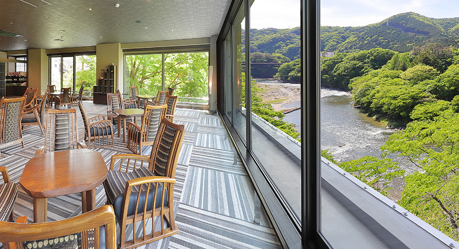 御影石の枕でゆったりと湯に浸かれる露天風呂へ♡4262254