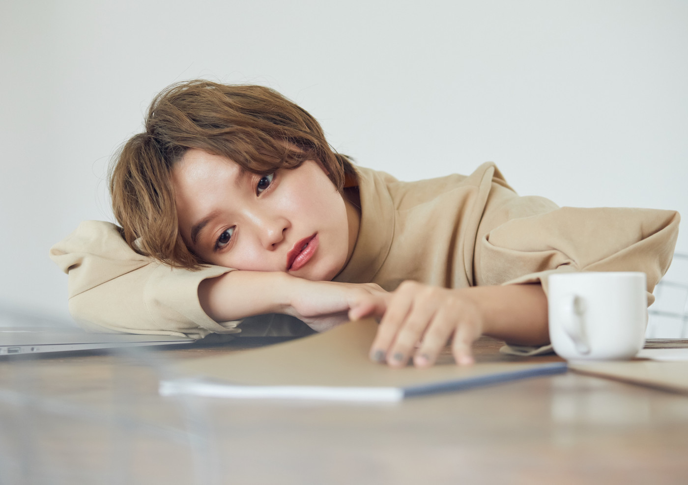 ショートカットの女性　ライフスタイル