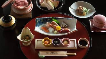 食事・飲み物 / 5