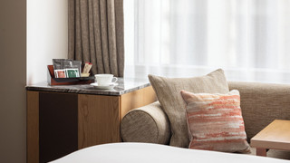 スーペリアワイドキング (禁煙) (246cm × 205cm)