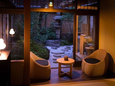 Nazuna 京都 二条城 / 2